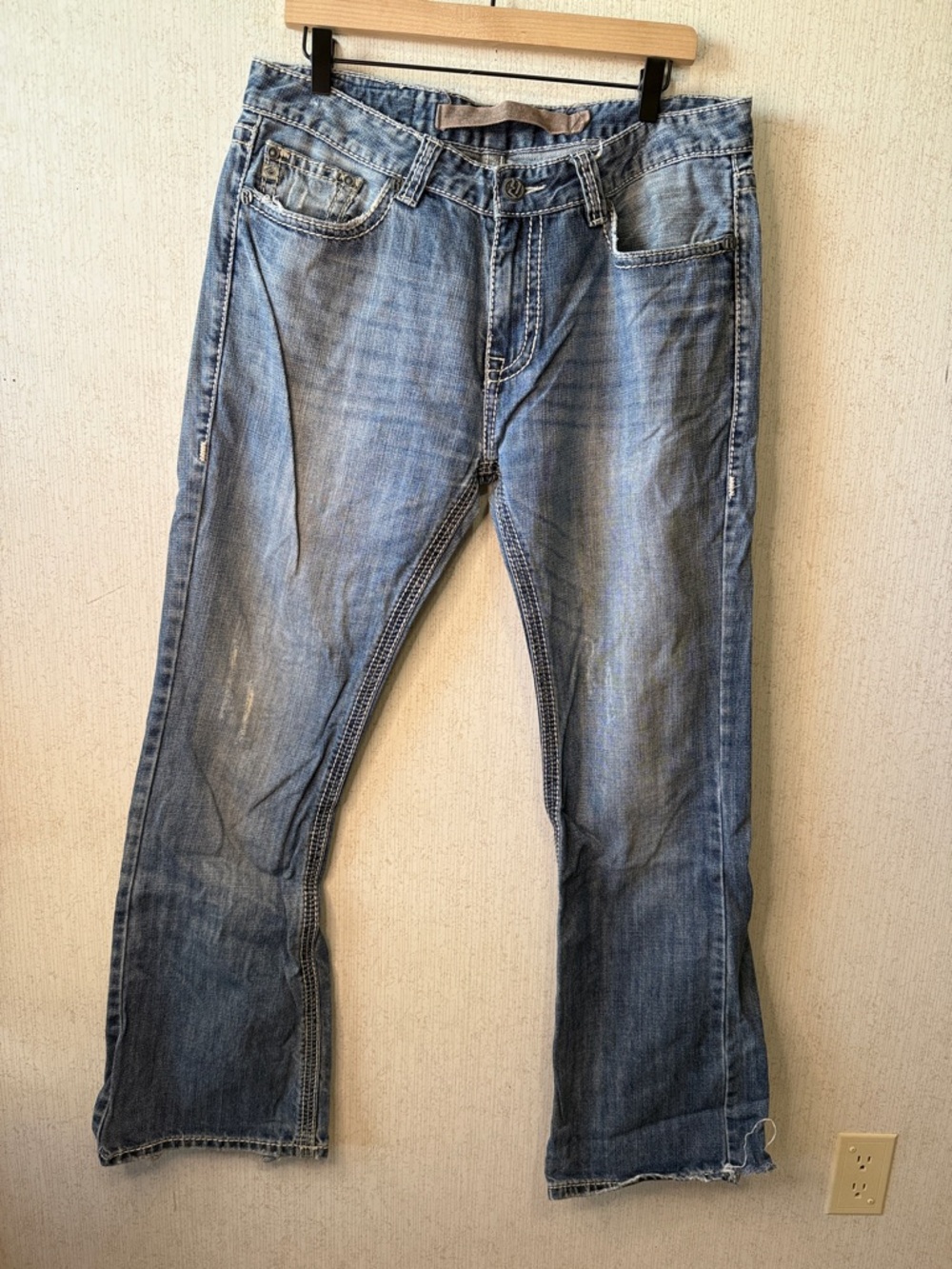Men's Bootcut Jeans in Light Blue Wash